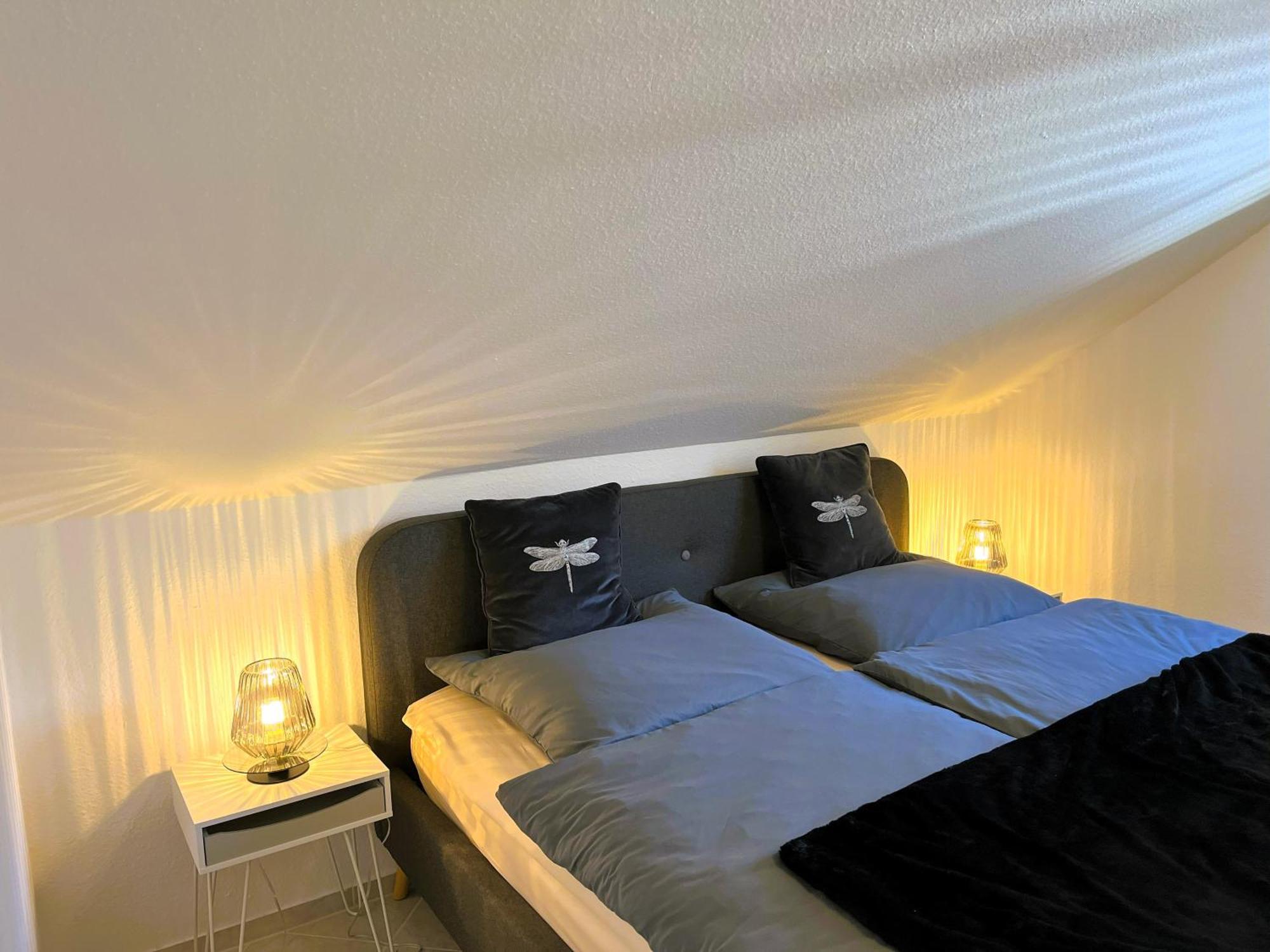 Zentrale Ferienwohnung Am Buhlschen Park In Deidesheim Eksteriør bilde