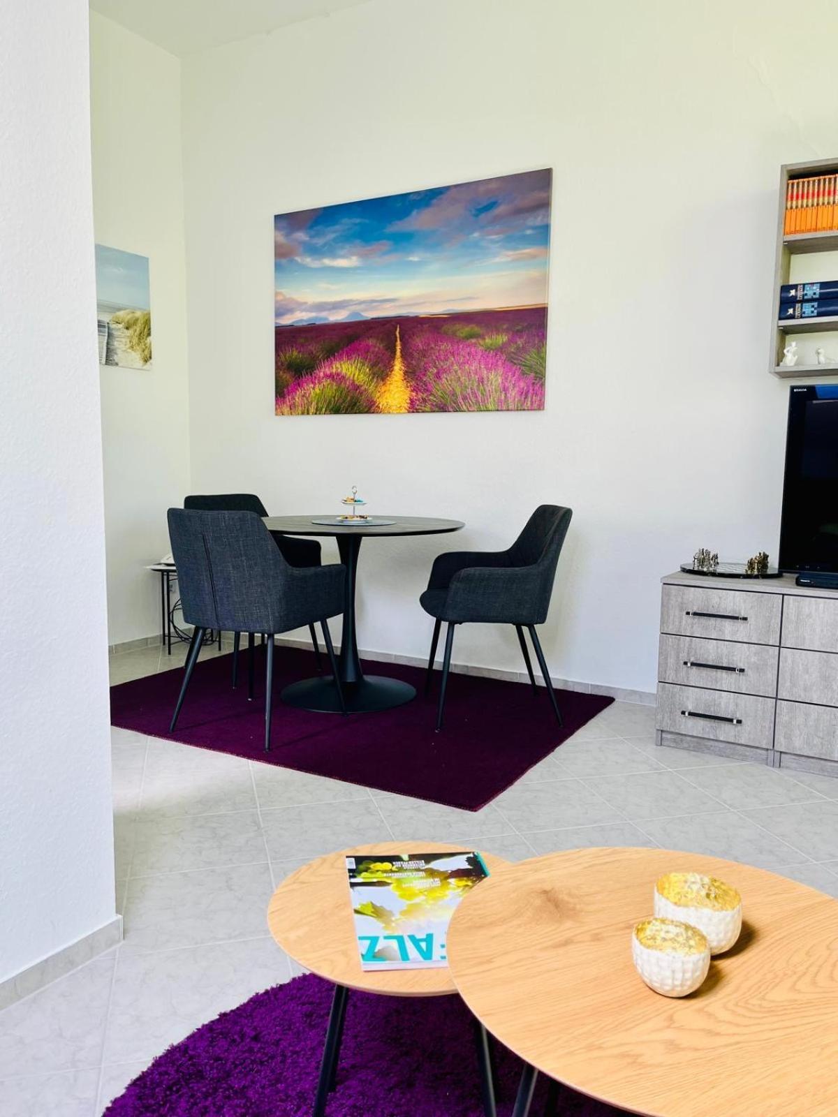 Zentrale Ferienwohnung Am Buhlschen Park In Deidesheim Eksteriør bilde